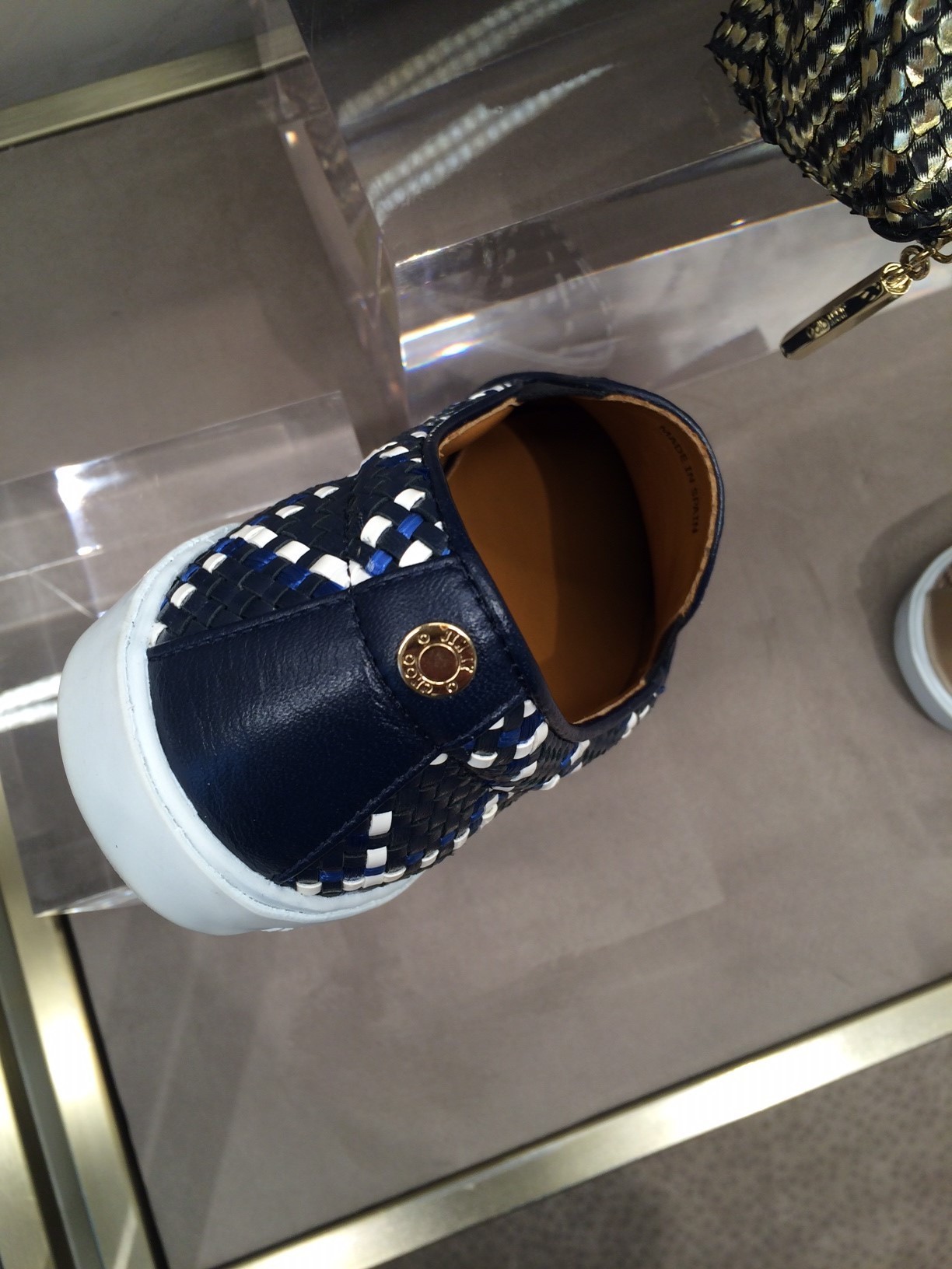 JIMMY☆CHOO《セールでお勧め》WOVENレザーがおしゃれDEMIブルー