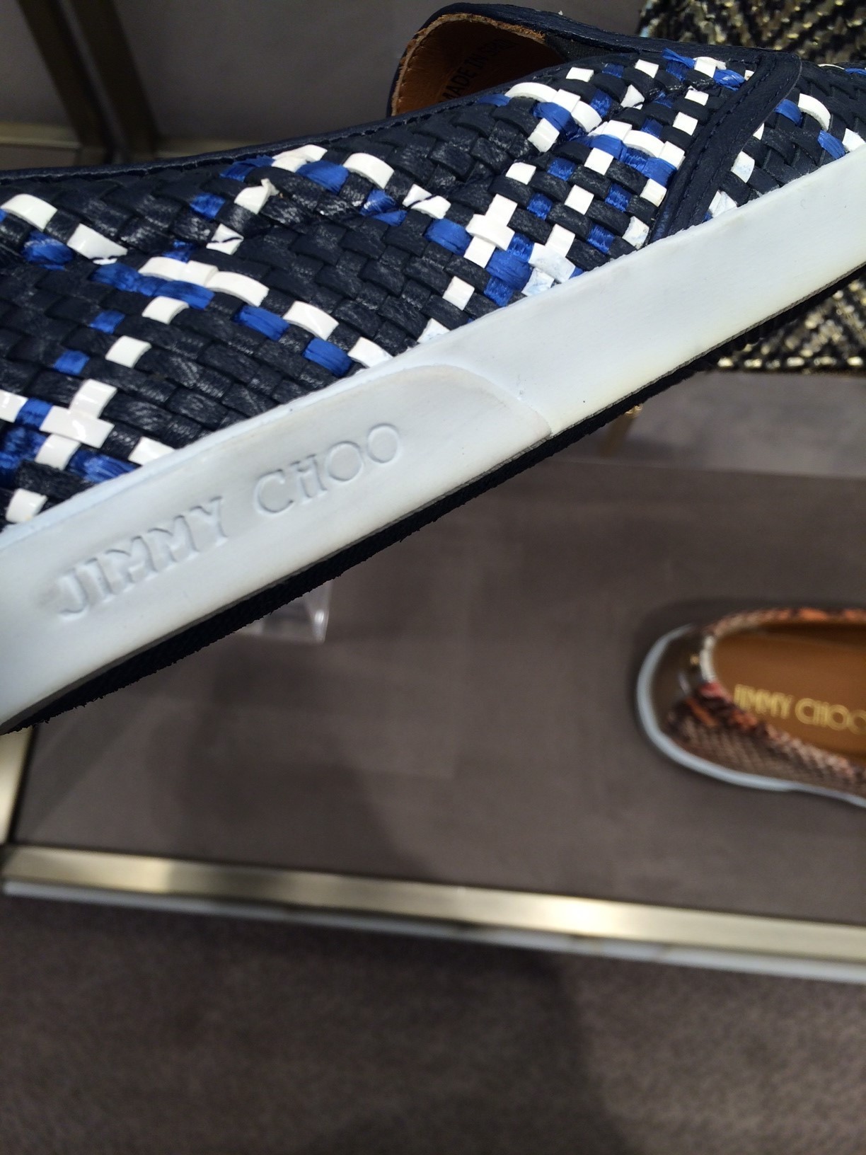 JIMMY☆CHOO《セールでお勧め》WOVENレザーがおしゃれDEMIブルー