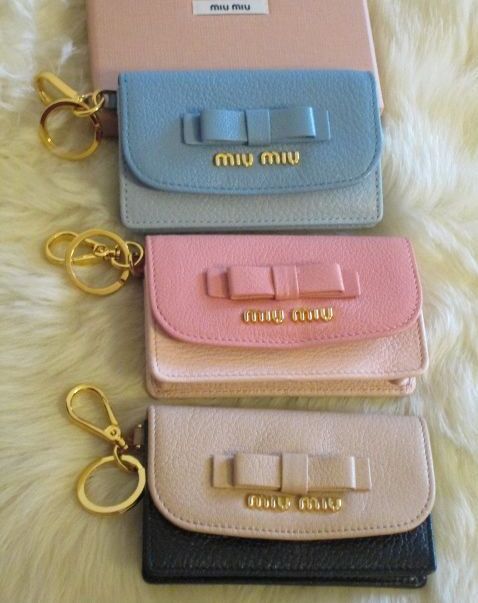 miumiuリボンマドラス♪バイカラー名刺♪キーホルダー・チャーム