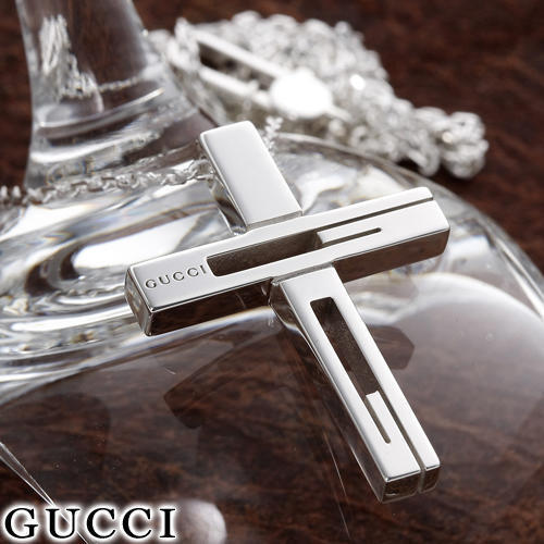 国内即発★GUCCI★ クロスGネックレス228364 J8400