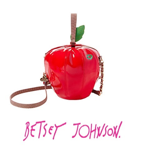【Betsey Johnson】 アップル クロス BaG★
