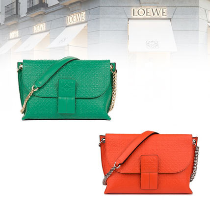 スペイン王室御用達[ LOEWE ]気になるX'mas限定コレクションは