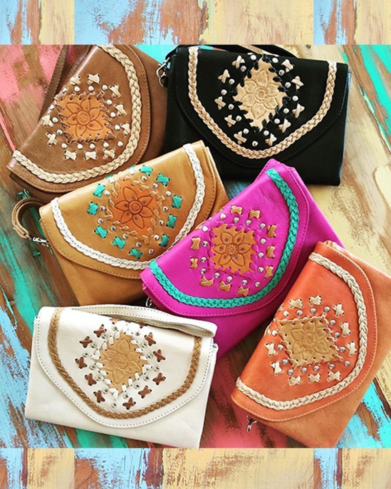 AU発★MAHIYA★ハンドメイド ボヘミアン長財布 Wild Flower