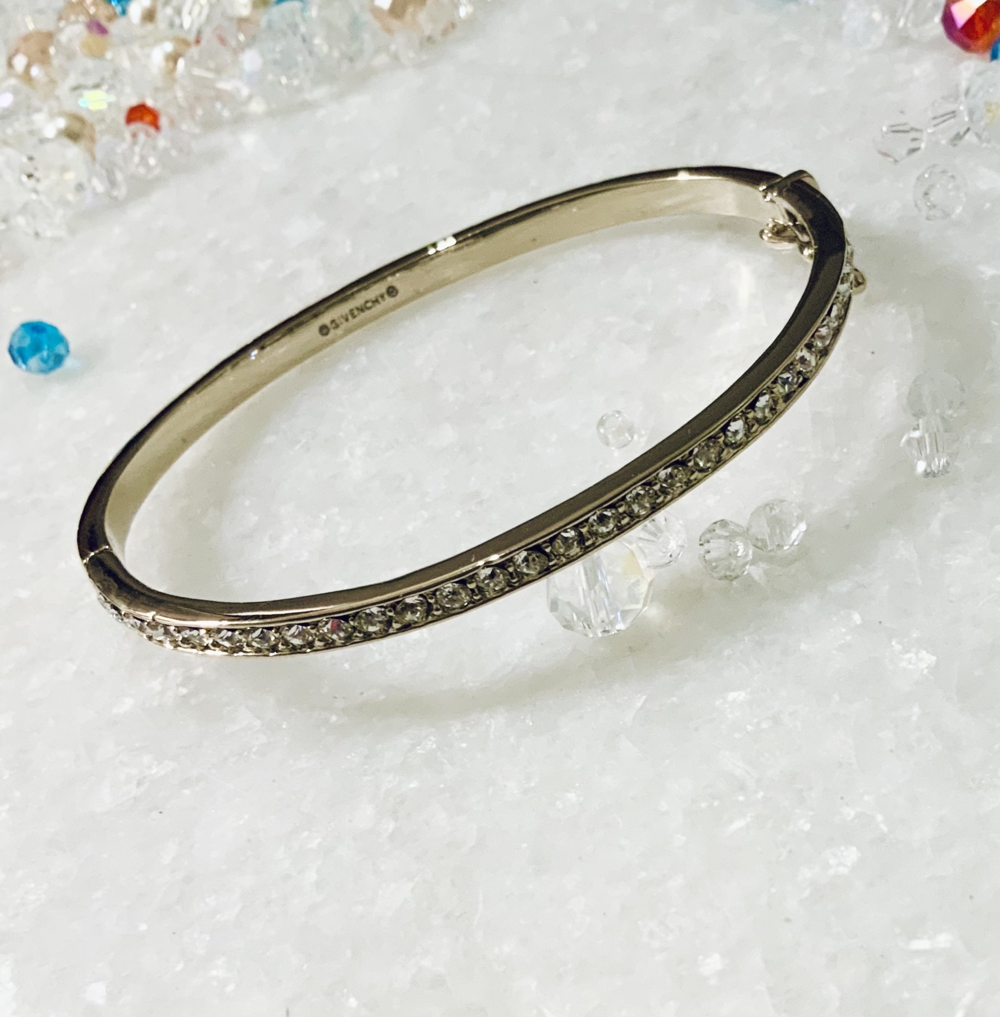 関税込 GIVENCHY Silk Swarovski Element バングル/ブレスレット