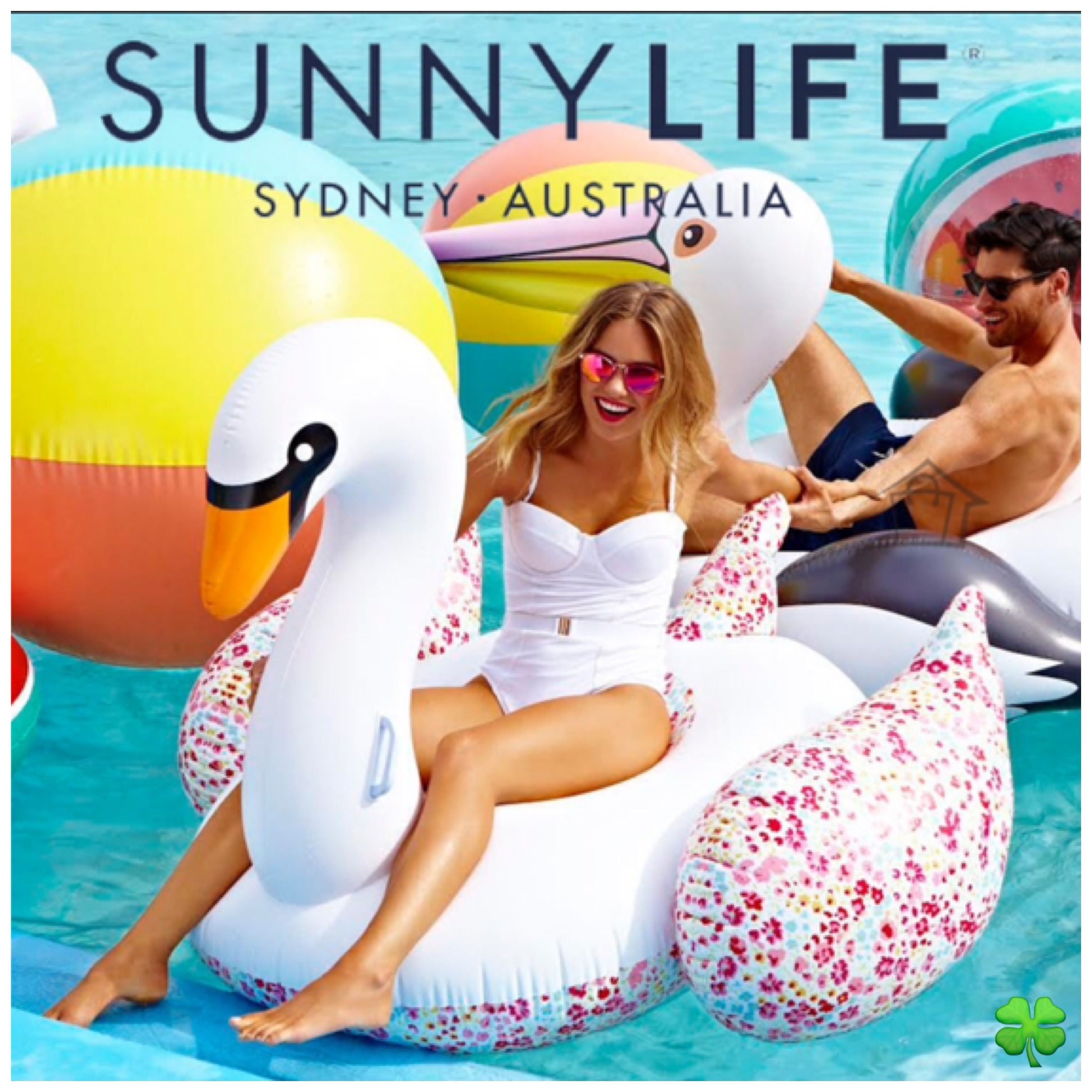 即発！入手困難な限定品★SUNNYLIFE 可愛い花柄スワンで想い出を