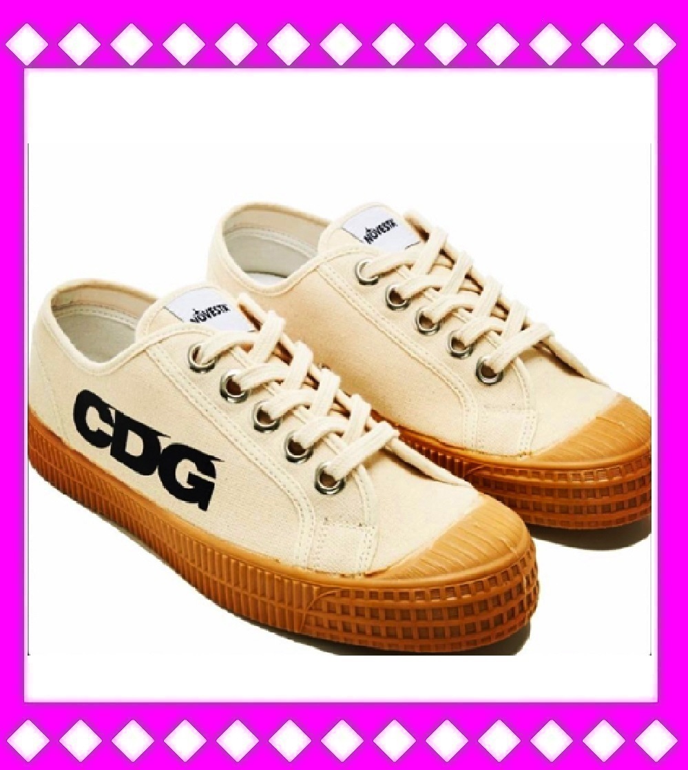 大人気◆COMME des GARCONS グッドデザインショップ スニーカー