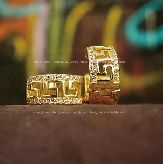 送料税込【King Ice】14K Gold Silver CZ Greek Key Hoopピアス Iced Greek Key Hoop Earrings | Sterling Silver Earrings