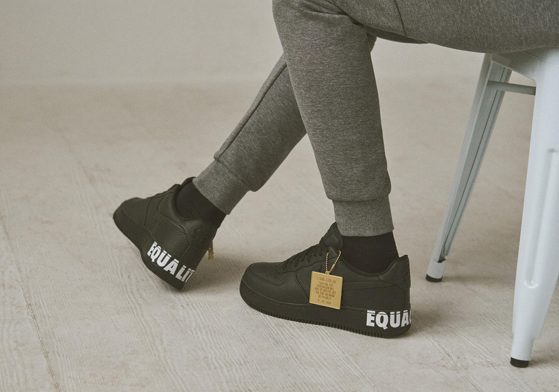 【超目玉枠】 FORCE NIKE☆AIR 1 BHM CMFT☆EQUALITY☆by LOW スニーカー 【超目玉枠】 FORCE NIKE☆AIR 1 BHM CMFT☆EQUALITY☆by LOW スニーカー