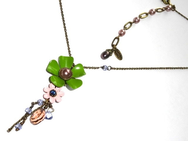 即発 ● フランス レネレイド ネックレス 花 パール 黄緑 ピンク
