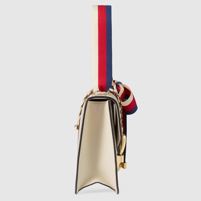 関税送料込★Gucci〔シルヴィ〕スモール ショルダーバッグ 関税送料込☆Gucci〔シルヴィ〕スモール ショルダーバッグ
