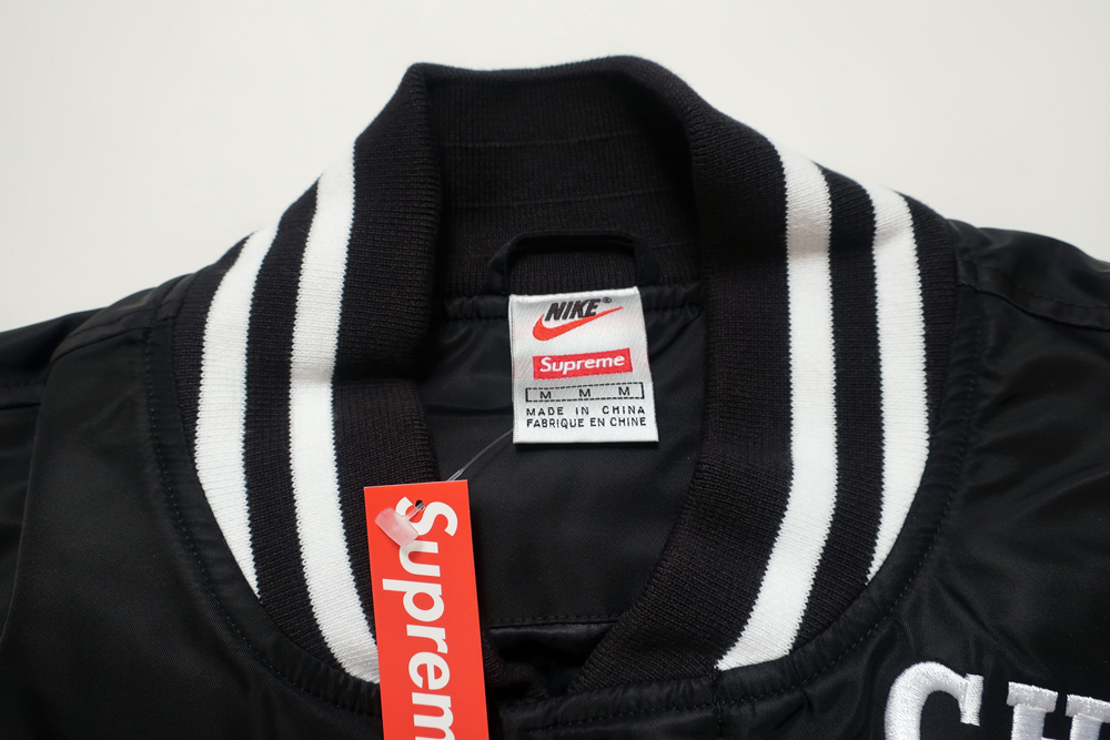 入手困難!Supreme Nike NBA Teams Warm-Up Jacket黒