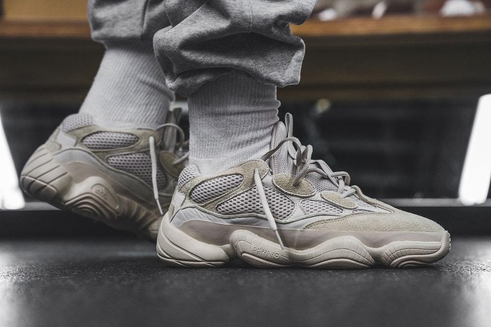 カニエ着用 YEEZY DESERT RAT 500 BLUSH 25〜30㎝ 送関込み