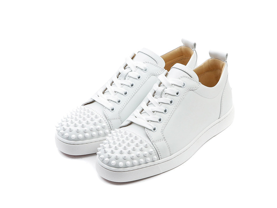 【関税負担】 CHRISTIAN LOUBOUTIN JUNIOR SPIKES SNEAKERS