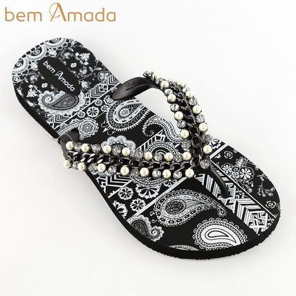 bem Amada サンダル・ミュール 【bem Amada】ビジュー付きビーチサンダル　ペイズリー