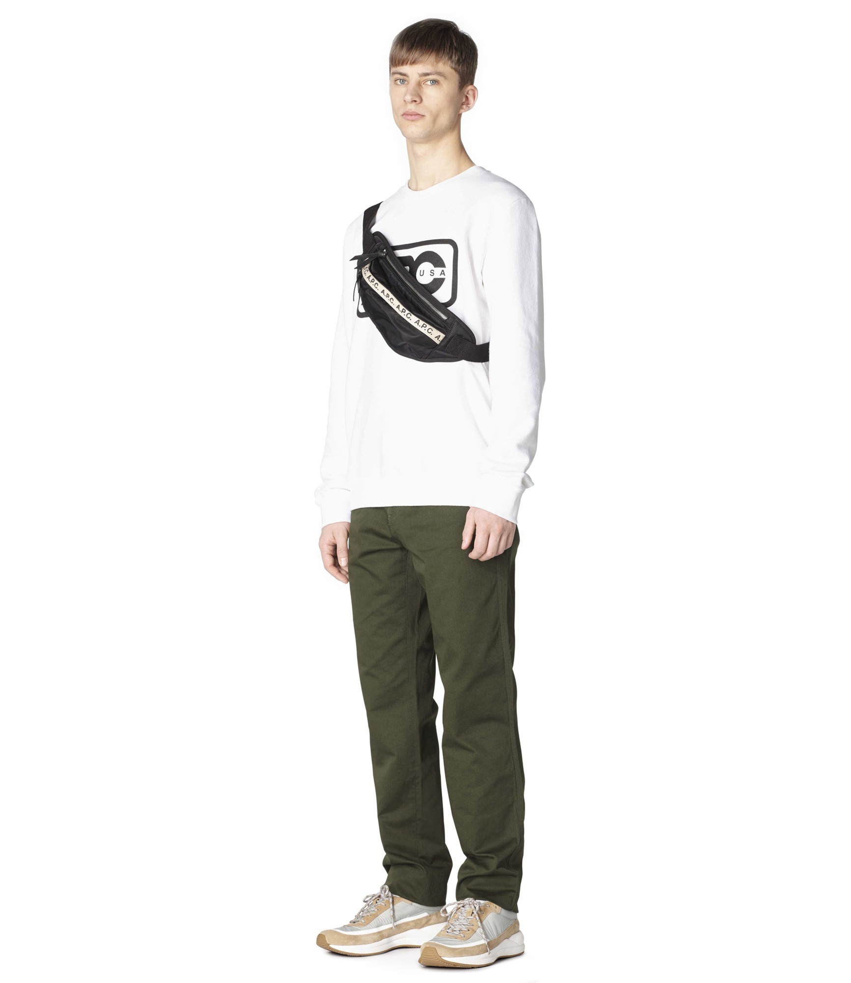 ☆国内即発☆パリ発【A.P.C.】ヒップバッグLucille ブラック ☆フランス発 A.P.C.☆国内完売！Lucille ヒップバッグ ロゴ 黒