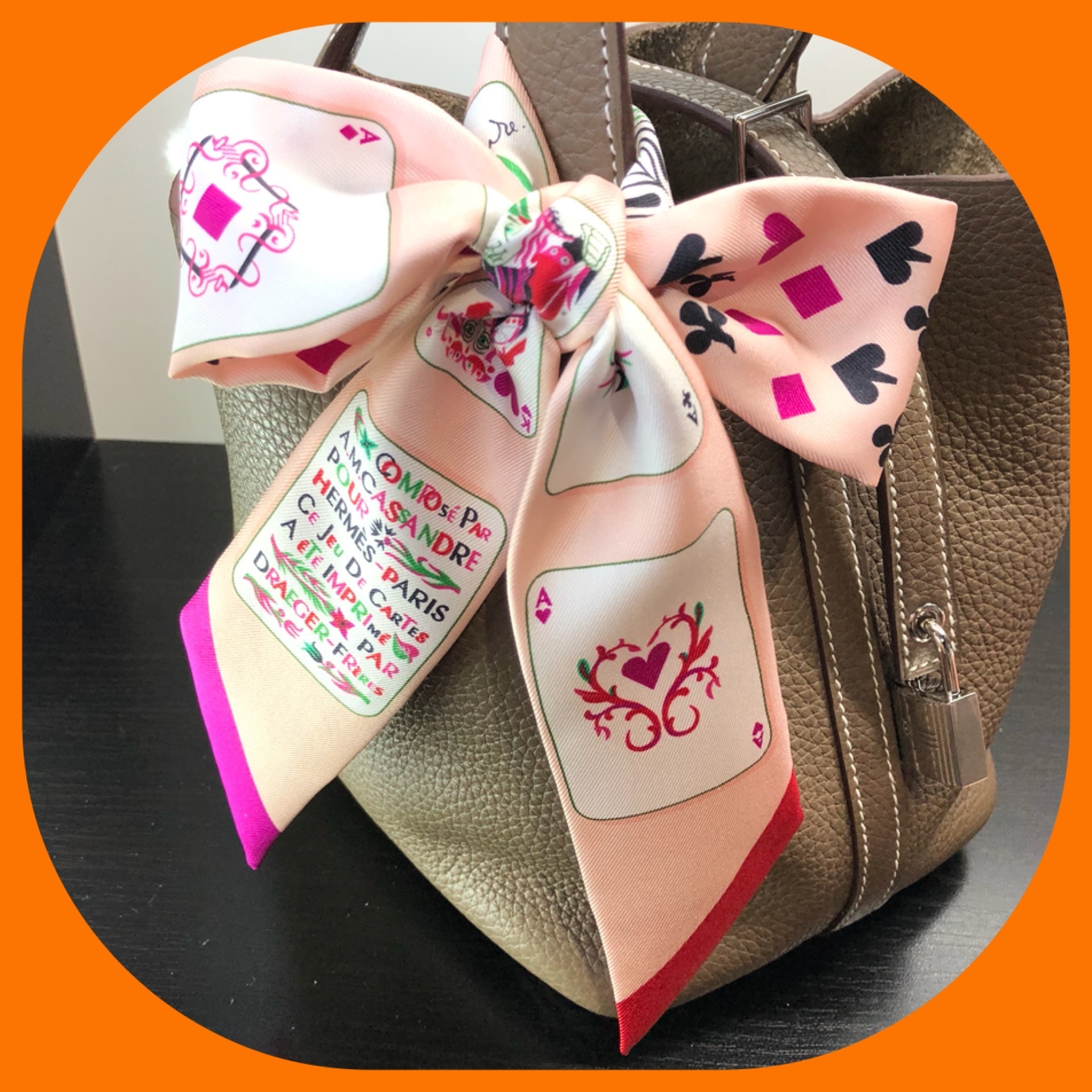 プレゼントに最適☆国内発送 HERMES ツイリー トランプ