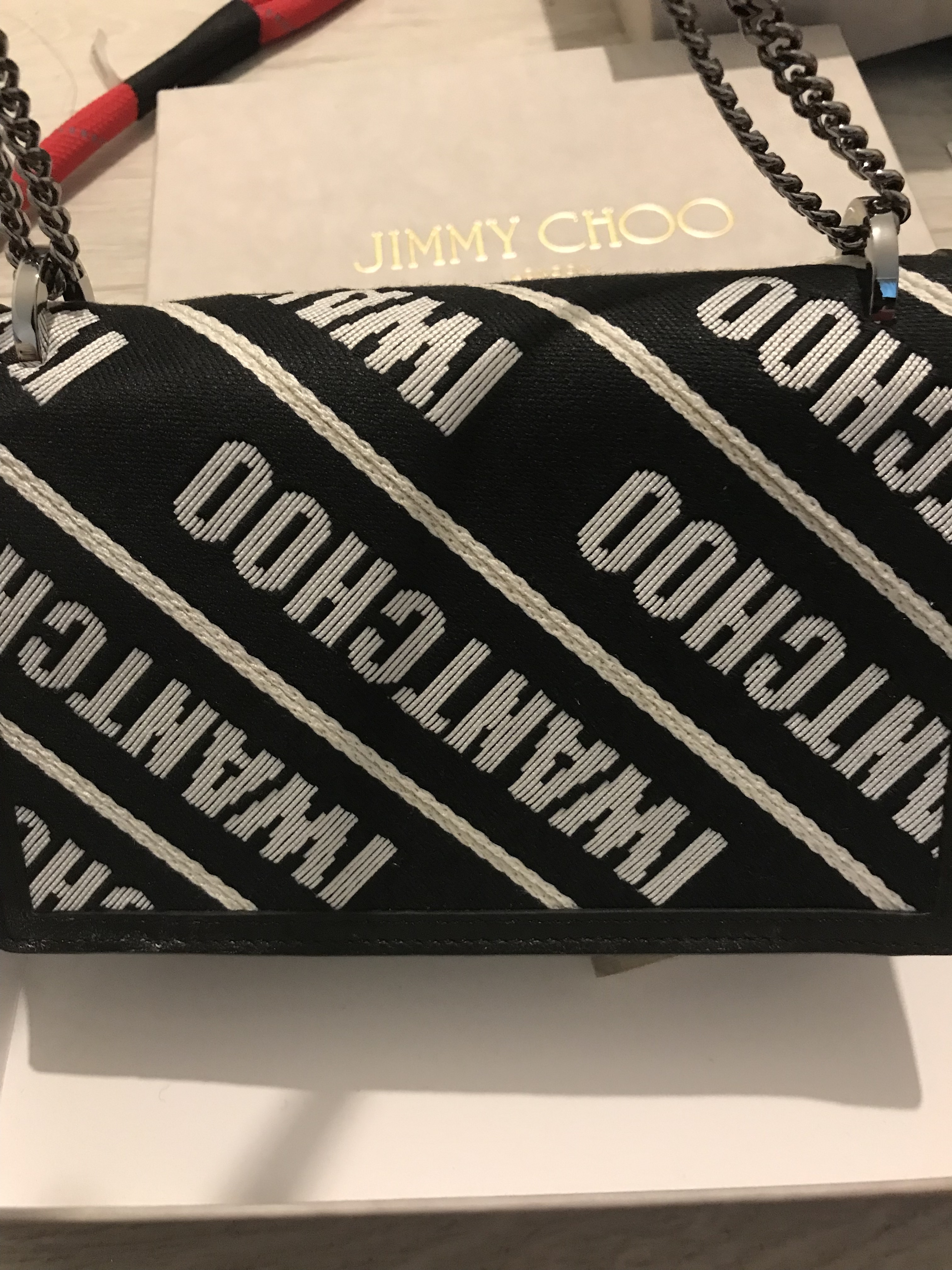 JIMMY★CHOO<先取りVIPセールスタート>欲しかったロゴFINLEY JIMMY☆CHOO<先取りVIPセールスタート>欲しかったロゴFINLEY