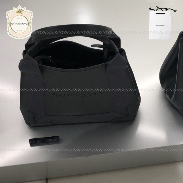 【国内発送】BALENCIAGA◆ネイビーカバXS トートバッグ