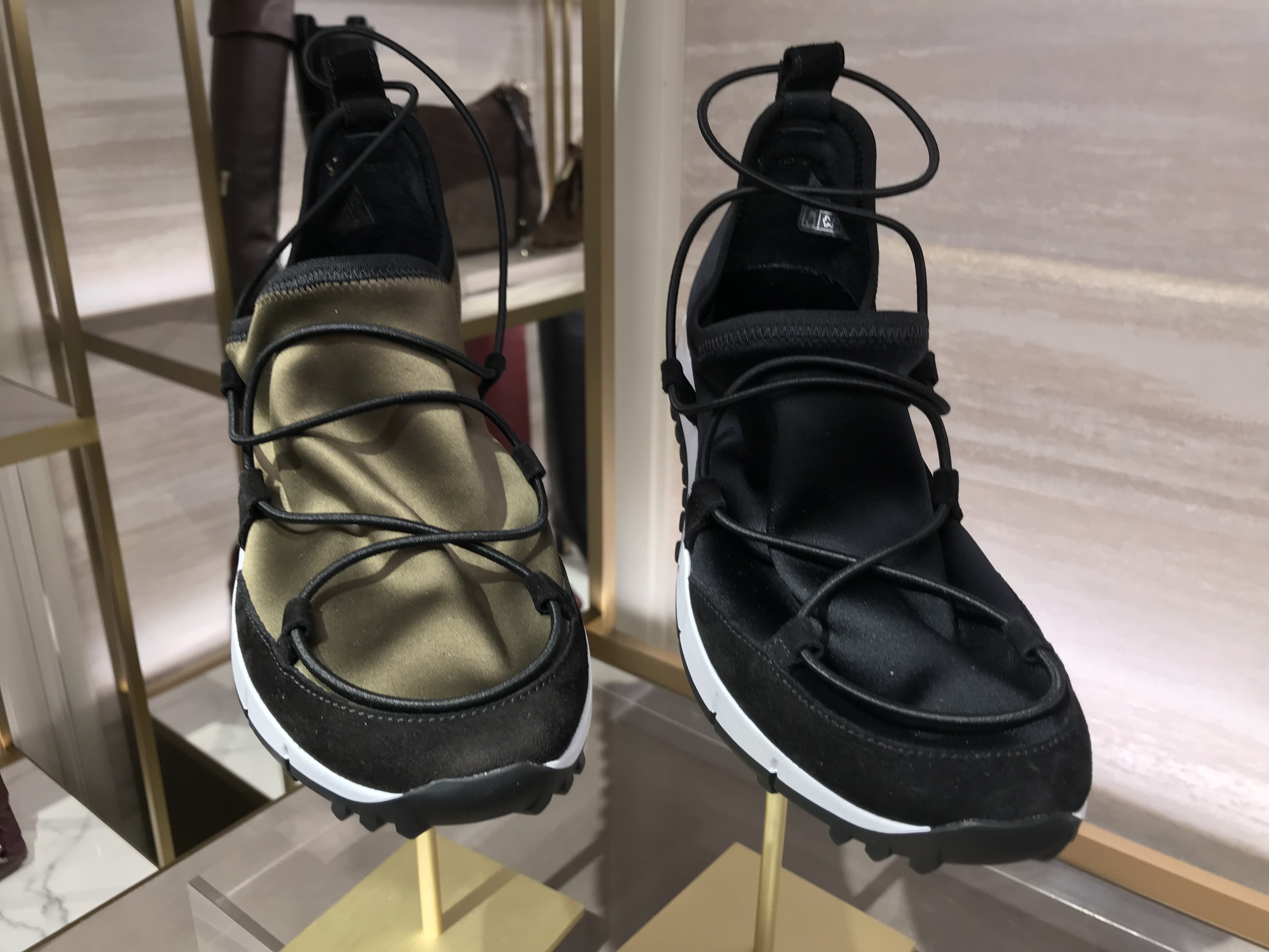SALE!!【JIMMY CHOO】ANDREA♪スニーカー♪2カラー♪オシャレ♪