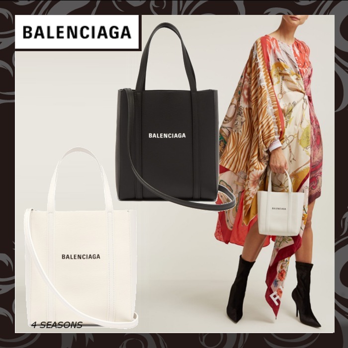 早期完売★BALENCIAGA エブリデイ トート XXSバッグ★NewArrival