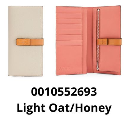 Shop LOEWE 2019 SS Large vertical wallet in grained calfskin ...