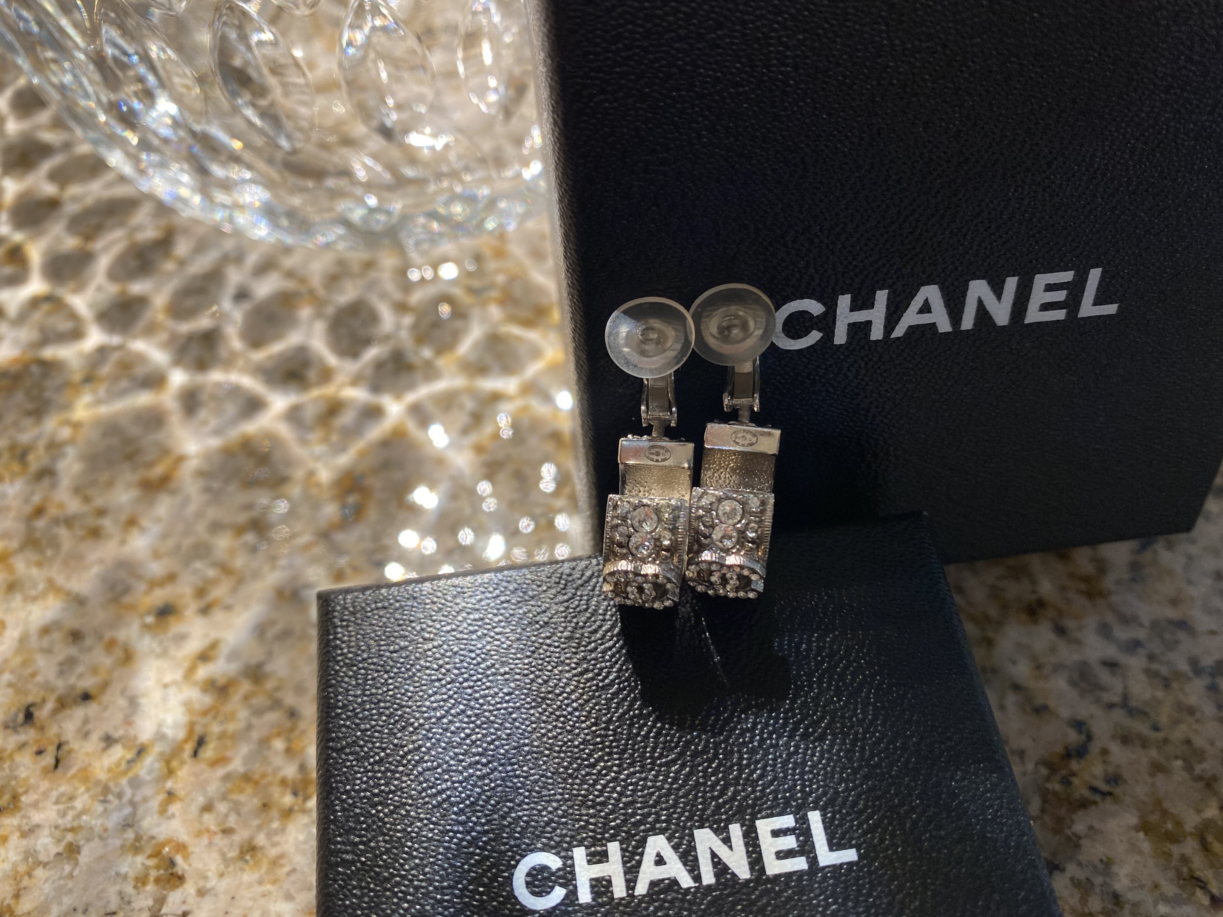 日本未入荷 シャネル CHANEL ココ カデナ ピアス ピンク 限定品 日本未入荷 シャネル CHANEL ココ カデナ ピアス ピンク 限定品