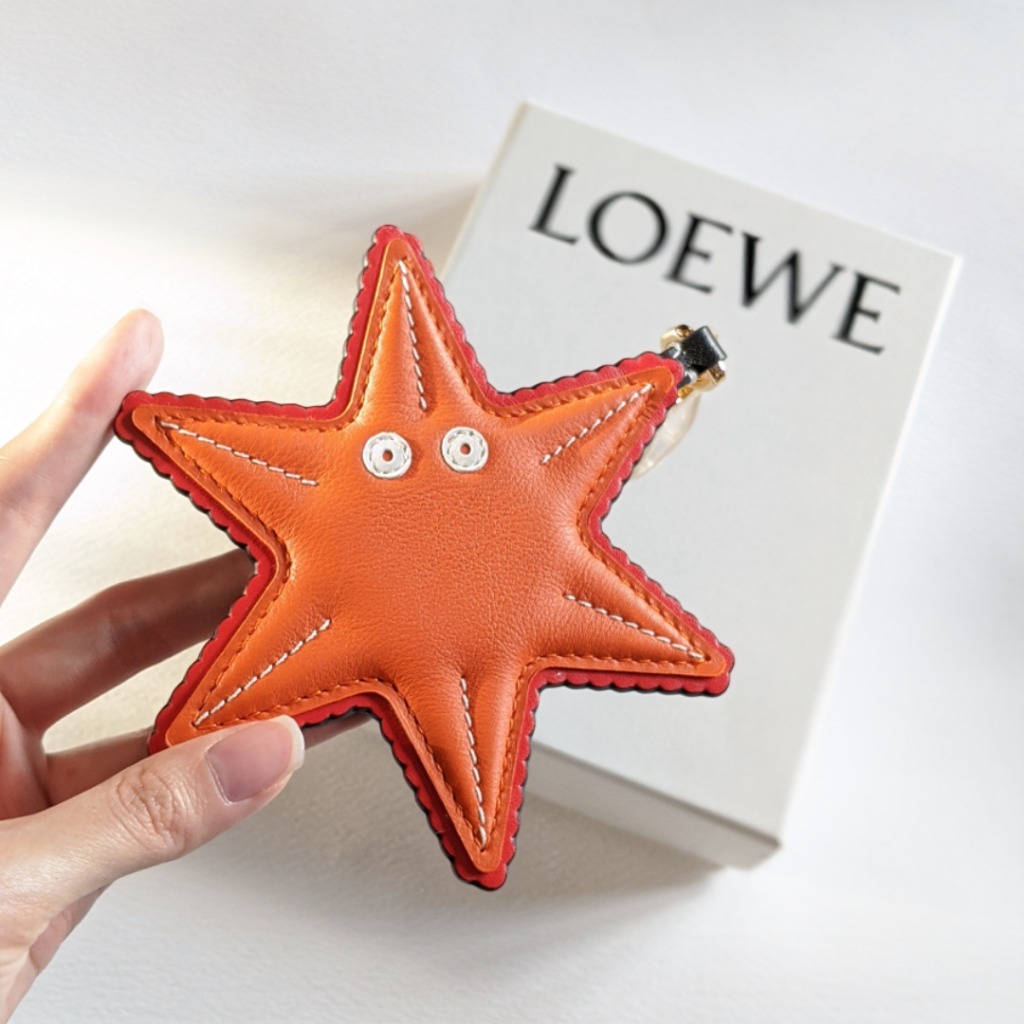 激安 【国内即発送☆処分価格】LOEWE パウラズイビザ バッグチャーム