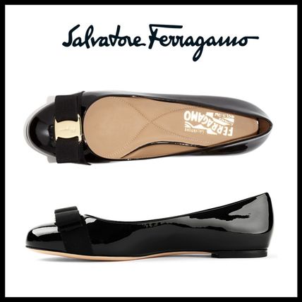 FERRAGAMO x フラットシューズ(レディース) - 海外通販のBUYMA FERRAGAMO x フラットシューズ(レディース) - 海外通販のBUYMA