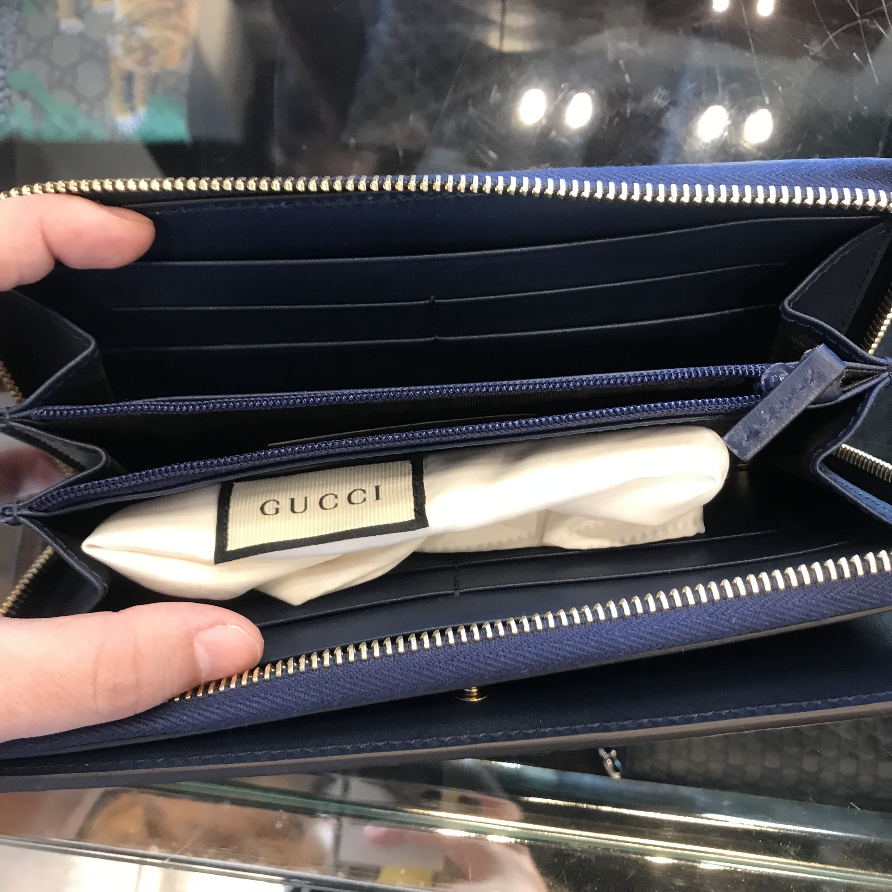 1点限り！VIP顧客セール☆累積売上総額第1位！┃GUCCI☆438296