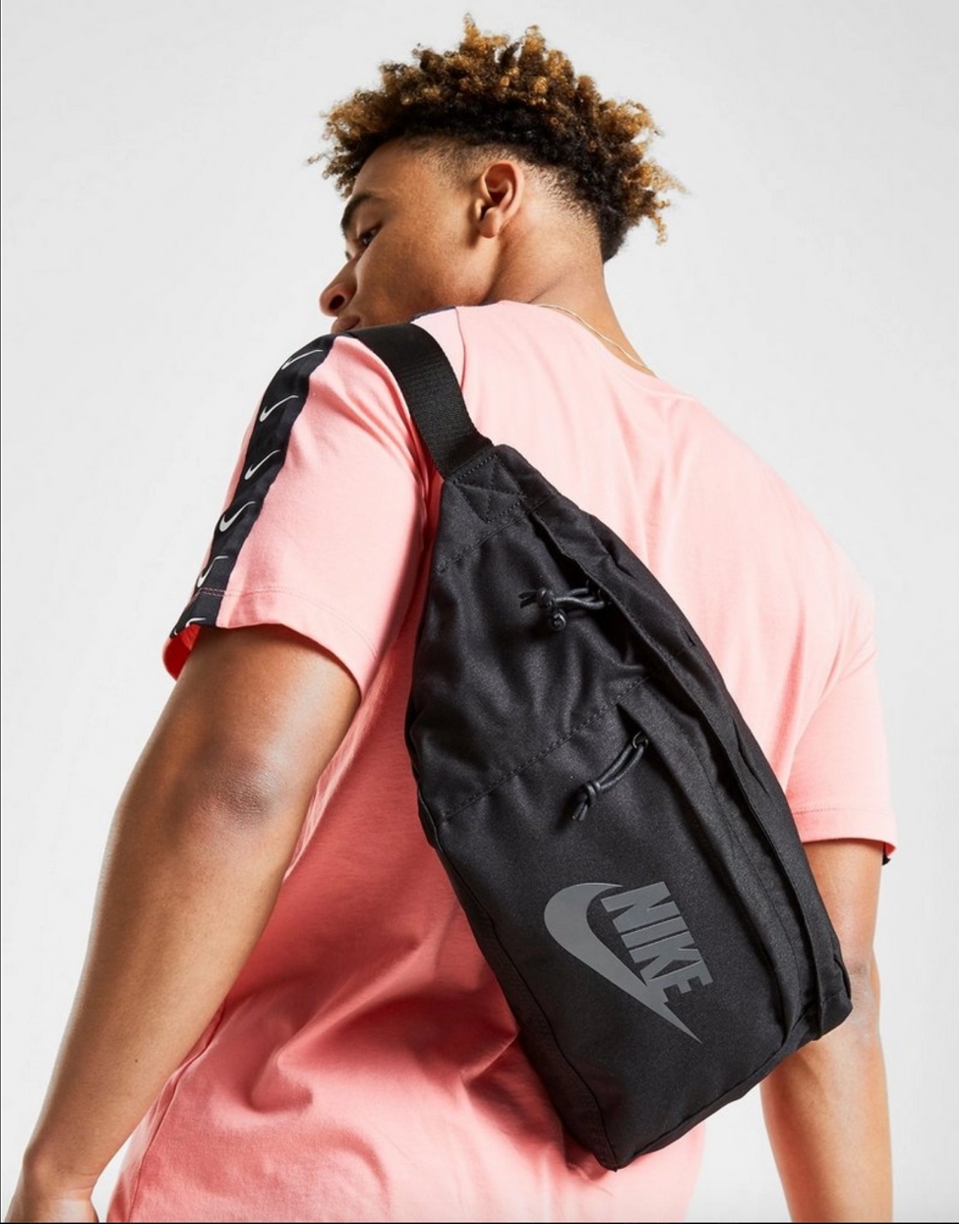 【Nike】Tech Sling Bag★ウェストバッグ★4色 ジムなどに最適