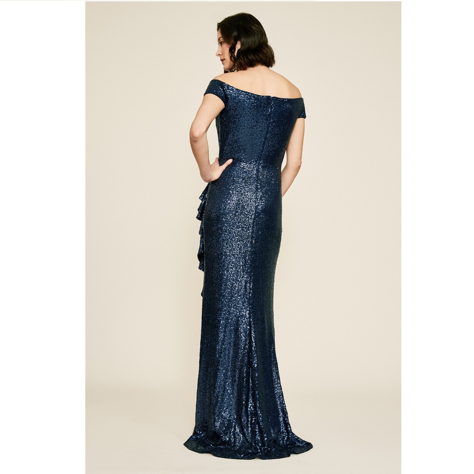 【TADASHI SHOJI】関税込★ラッフルショルダードレス TADASHI SHOJI シクインラッフルオフショルダーロングドレス紺