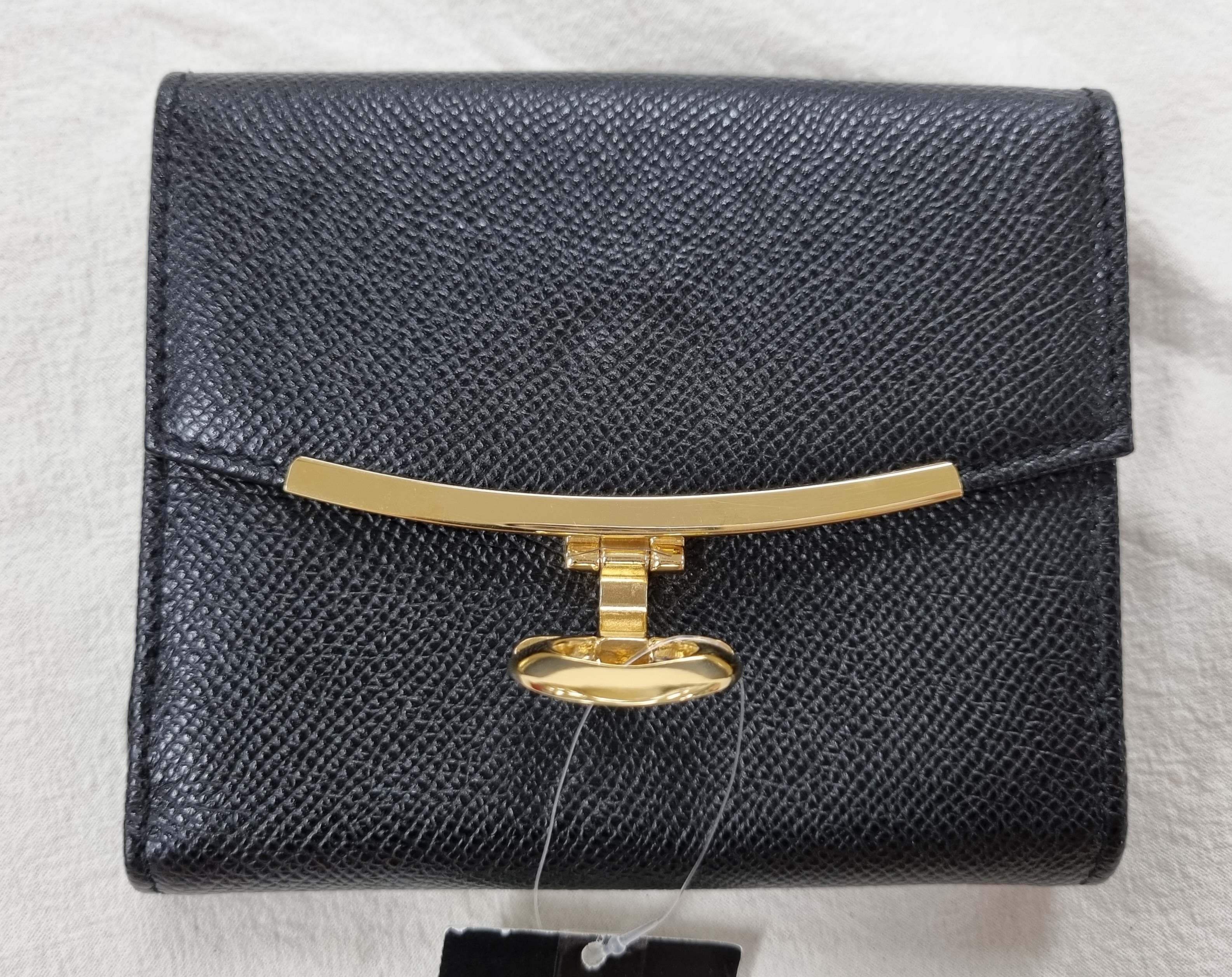 関税負担☆人気【Salvatore Ferragamo】☆折りたたみ 財布☆6色 関税負担☆人気【Salvatore Ferragamo】☆折りたたみ 財布☆6色