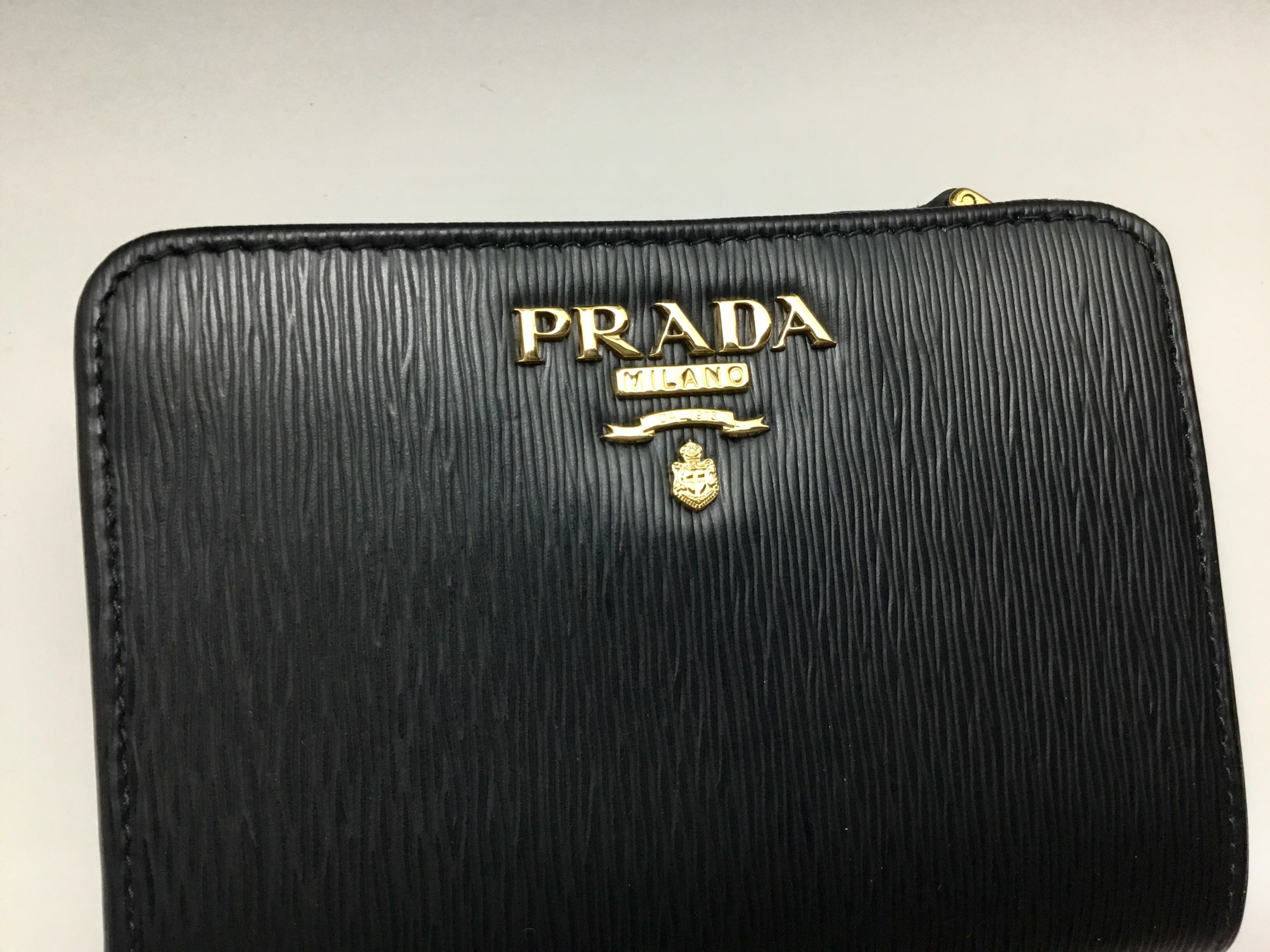 ★PRADA★超入手困難 バイカラー【1ML018】VITELLO MOVE 財布★ ☆PRADA☆超入手困難 バイカラー【1ML018】VITELLO MOVE 財布