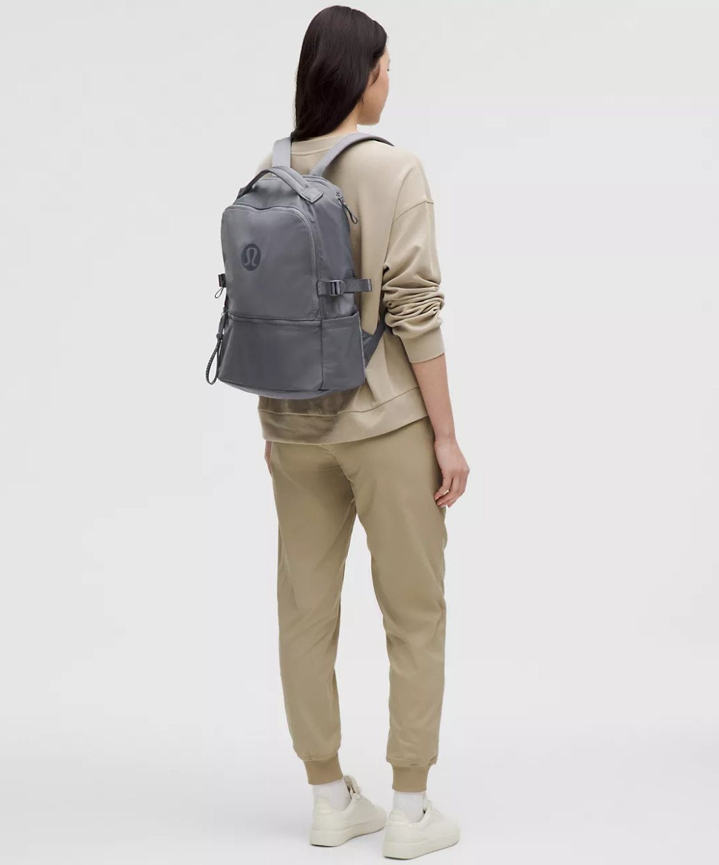 New Crew バックパック 22L