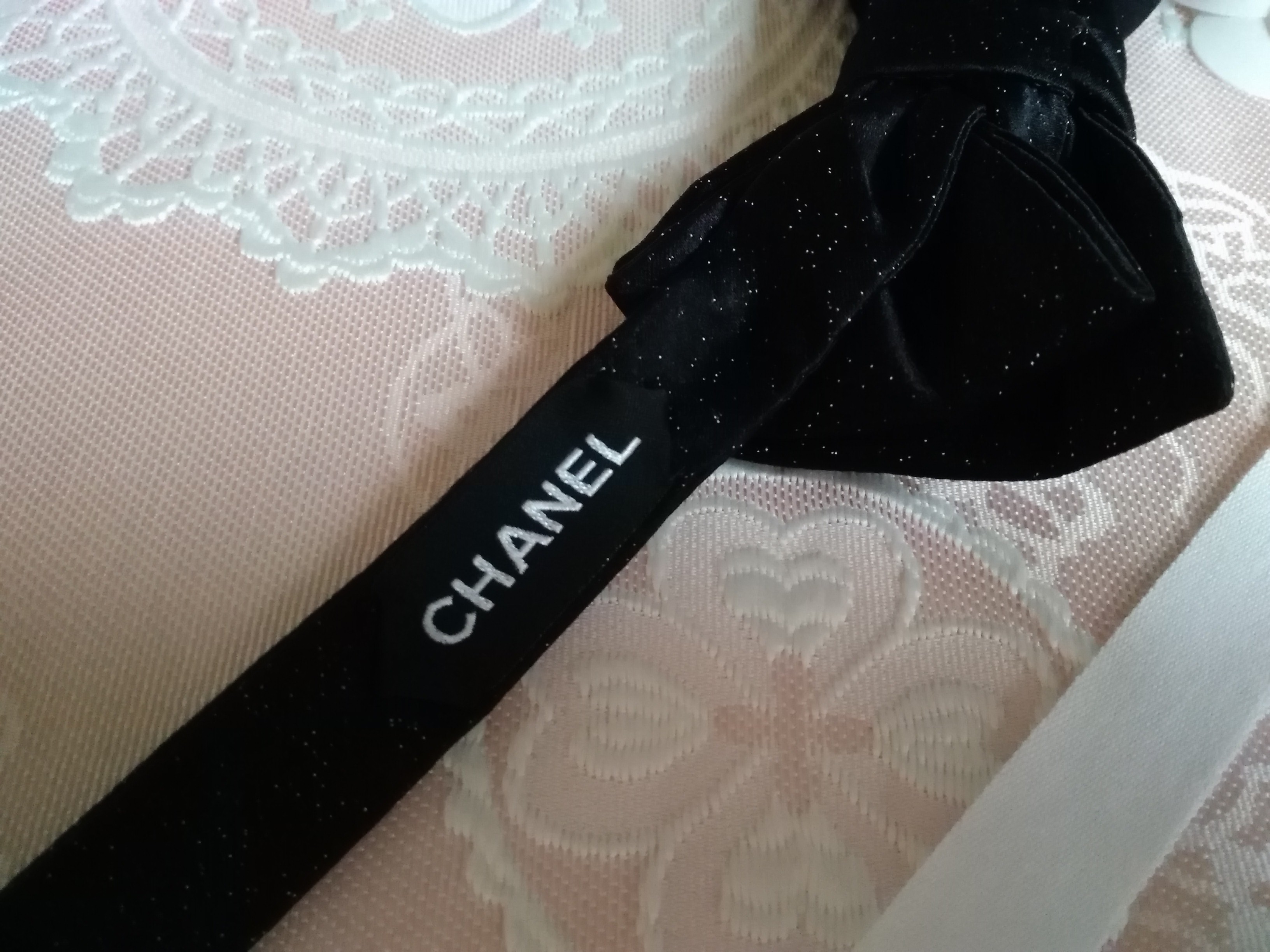 国内発送◆希少!!CHANEL 可愛い蝶ネクタイ◆シャネル