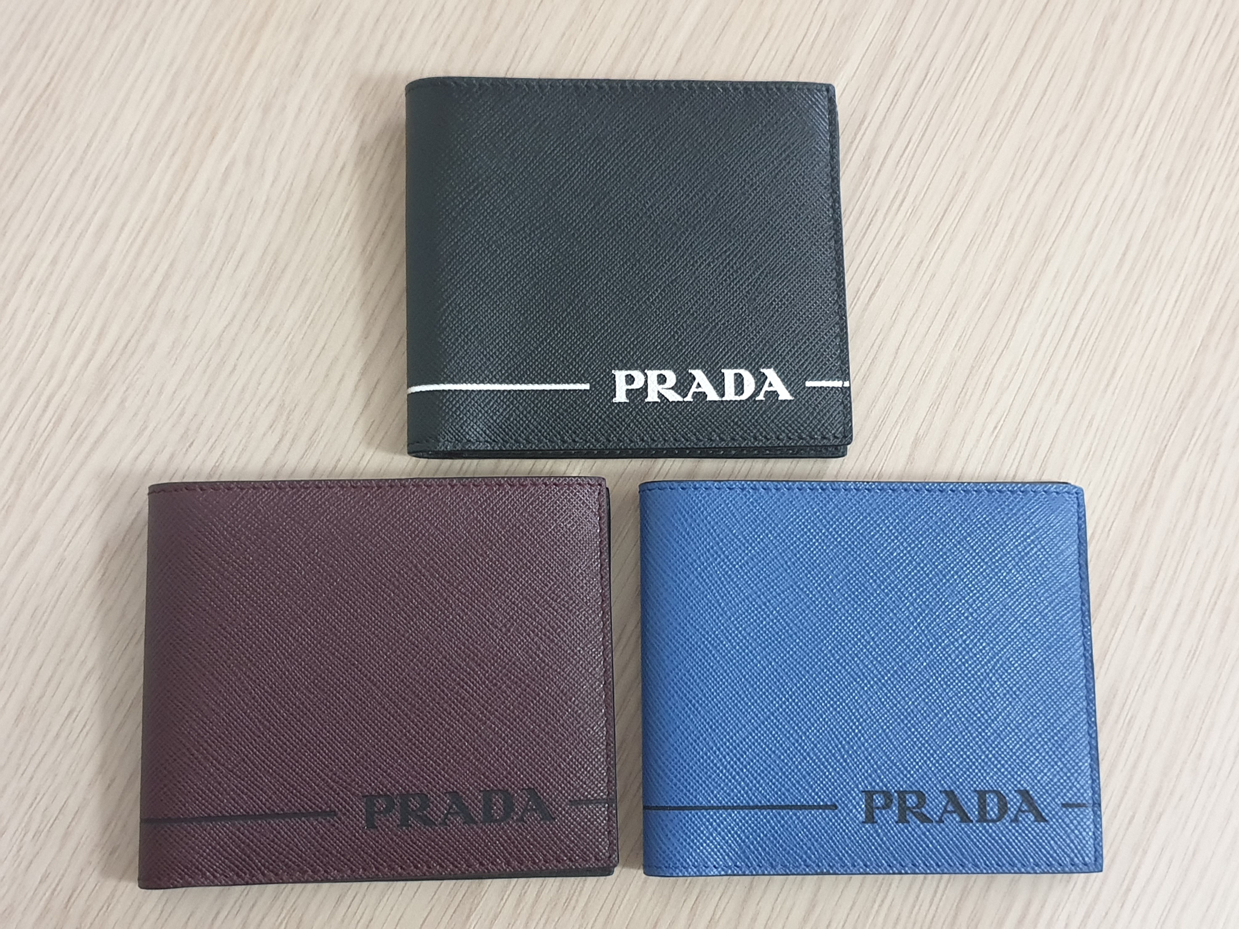 PRADAメンズ2つ折り財布☆カードケース★サフィアーノレザー