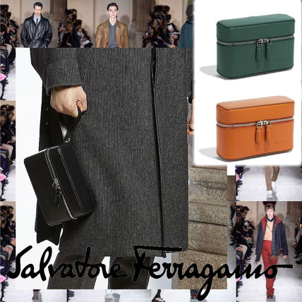 FERRAGAMO(フェラガモ) トラベルポーチ(ライフスタイル) - 海外通販のBUYMA