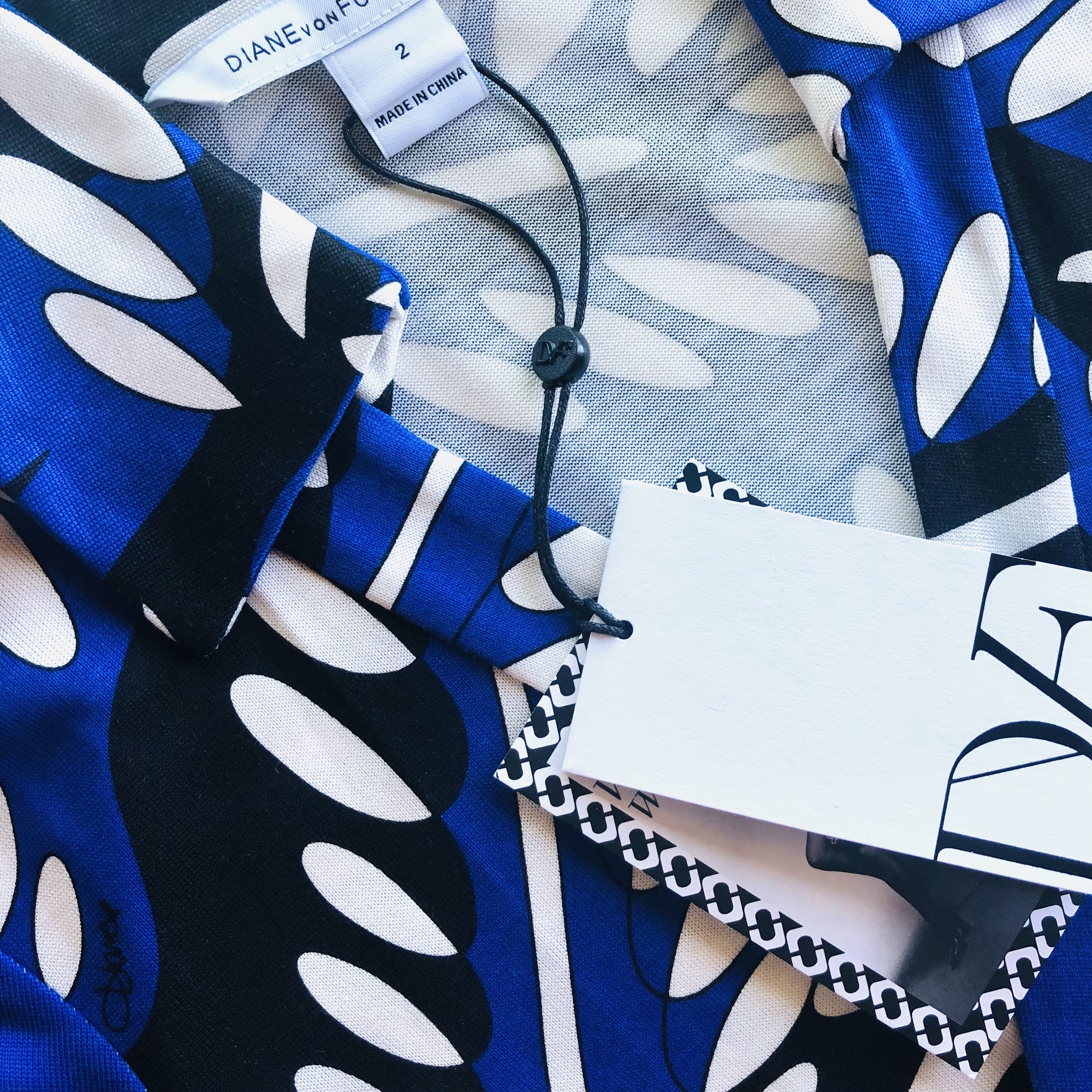 DVF New Jeanne two プリントブルー系ラップワンピース シルク