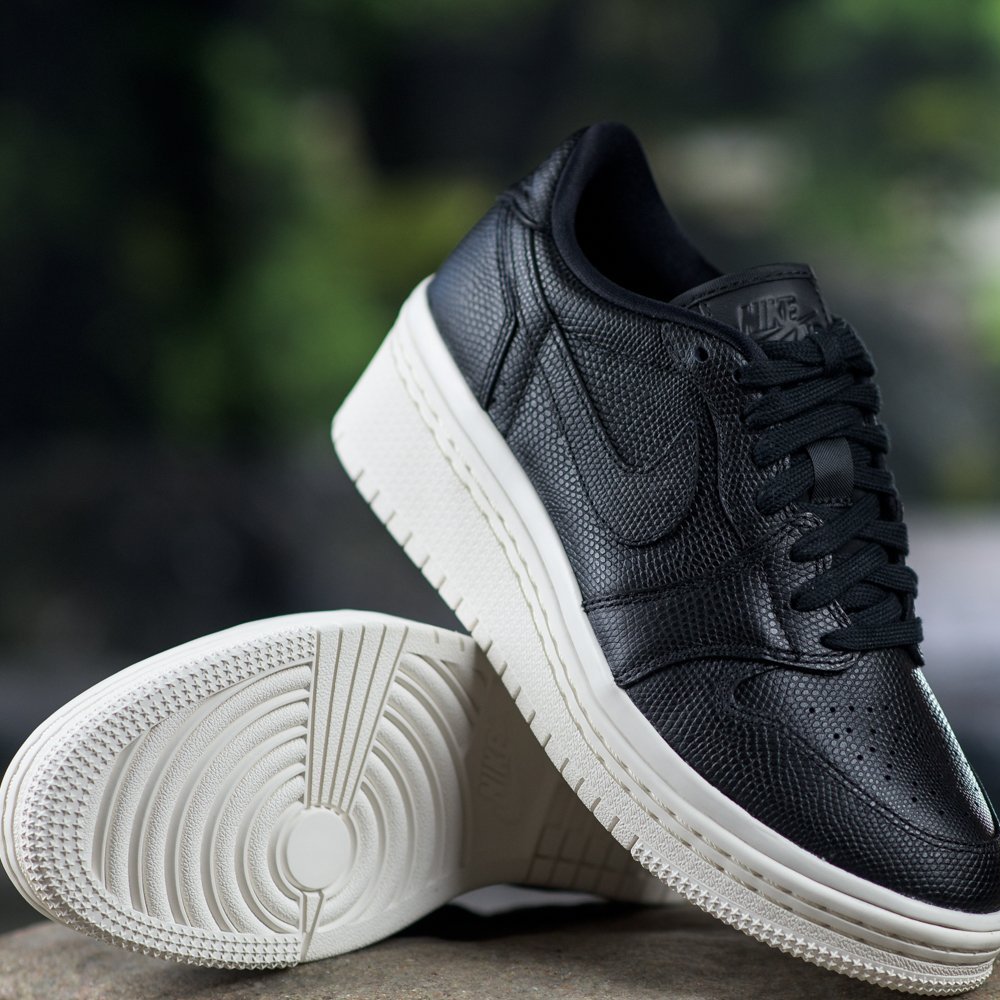 スニーカー NIKE AirJordan 1 Retro Low Lifted Black Phantom WMNS 2018