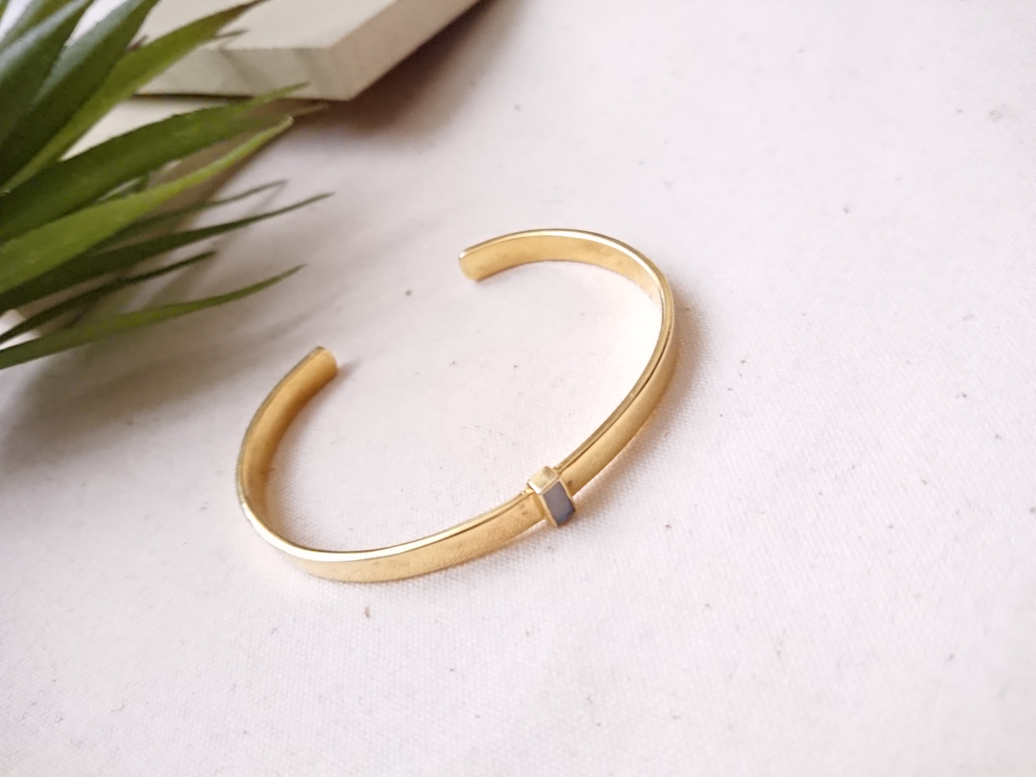 存在感!オパール&ゴールドバングル バリ島アクセサリーnol (nol
