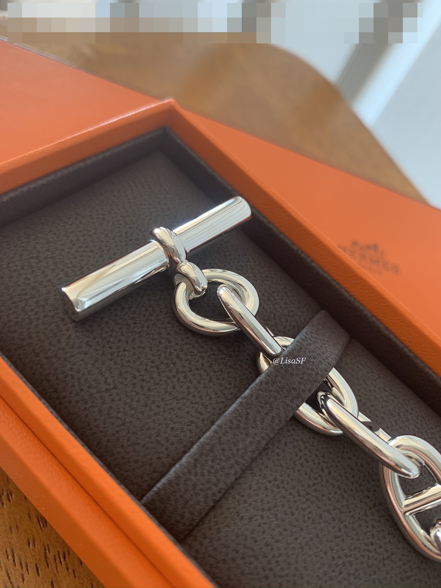 馬蹄からヒントを得たチタン製 Hermes Fer a Chevalダブルリング 馬蹄からヒントを得たチタン製 Hermes Fer a Chevalダブルリング