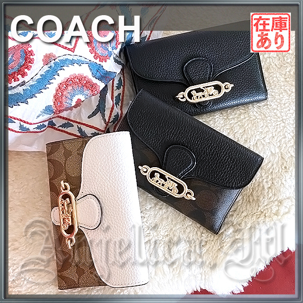 ミディアムサイズ★COACH シグネチャーバックル付き三つ折り財布