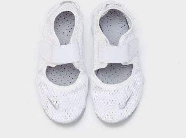 Nike ベビースニーカー 関税送料込!国内在庫有【Nike】ナイキ Riftスニーカー 11cm~ 2色(4)
