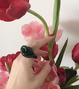 カナダ発【Corey Moranis】Knot Ring☆透明感ルーサイトリング