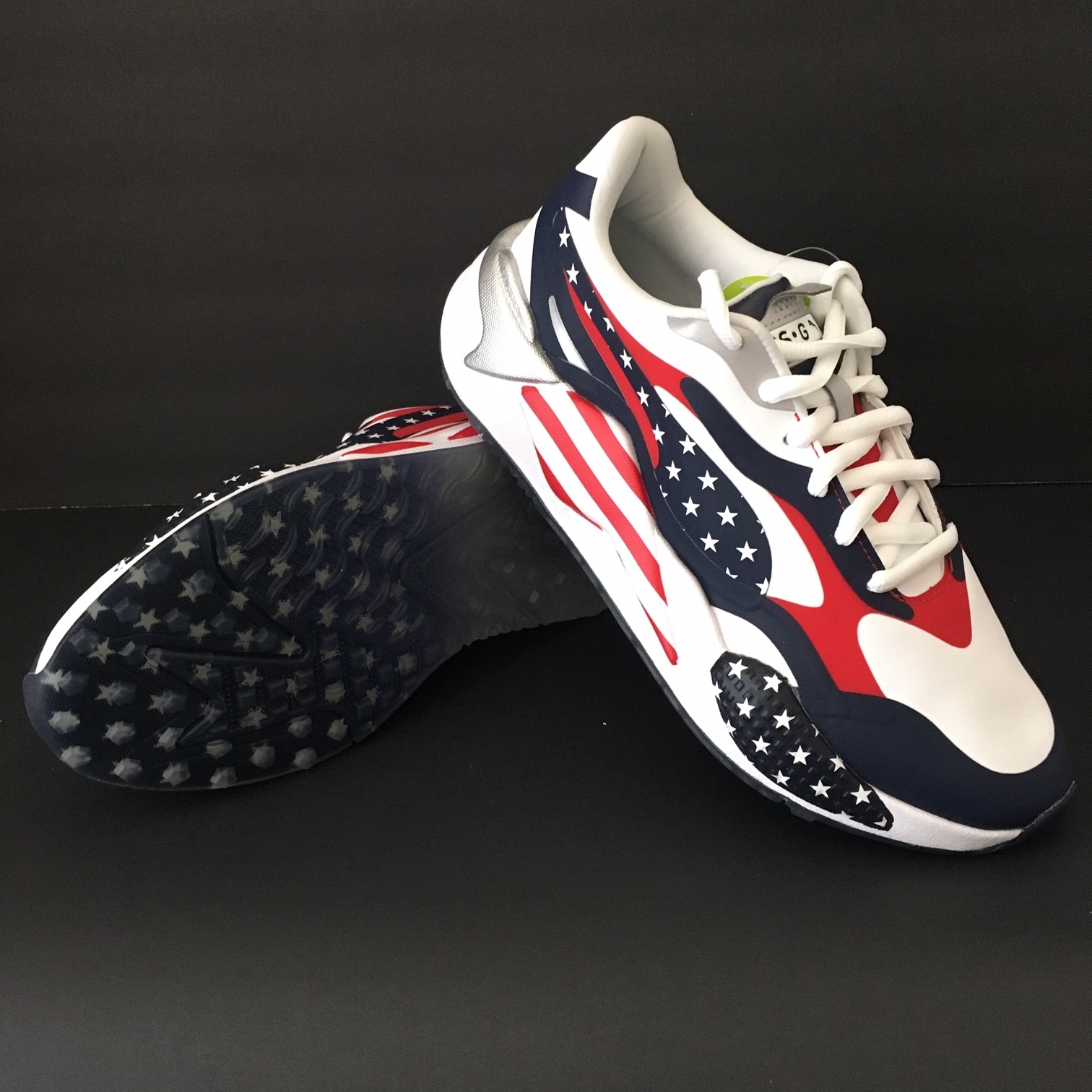 日本未販売 PUMA RS-G スパイクレス メンズゴルフシューズ USA