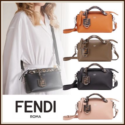 FENDI(フェンディ) ショルダーバッグ・ポシェット(レディース) - 海外