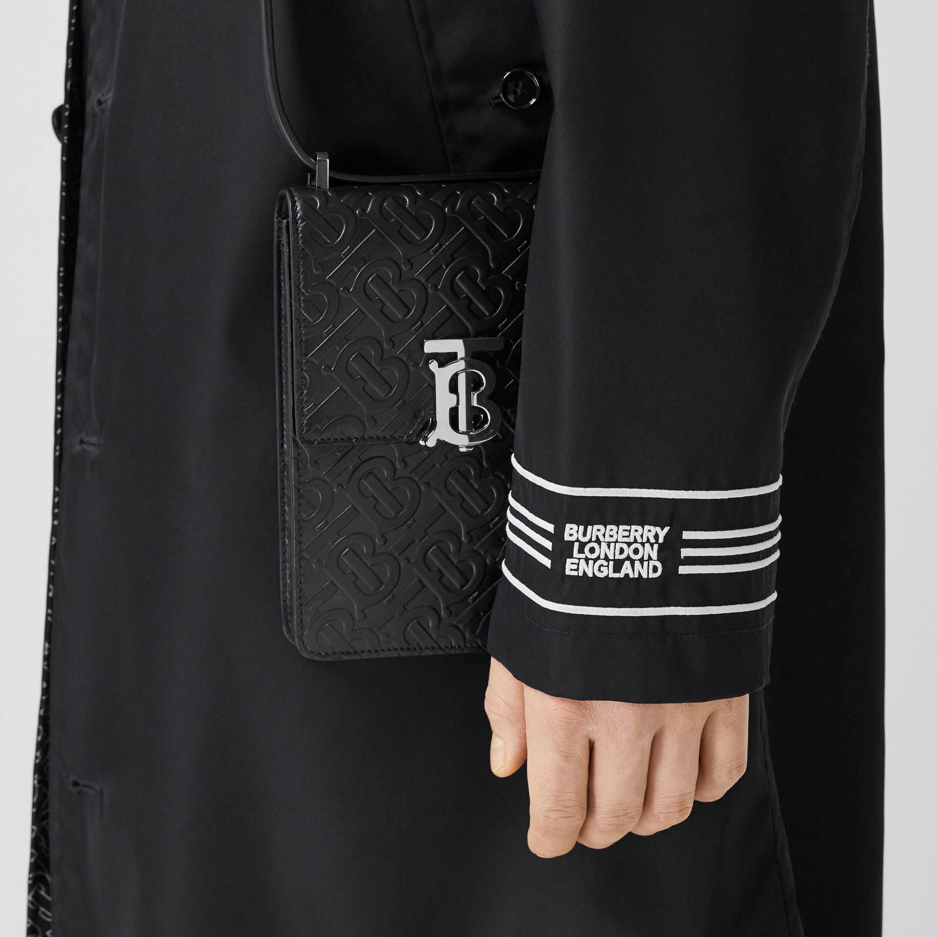 【BURBERRY】大人気!TBロゴ モノグラムレザー ロビンバッグ