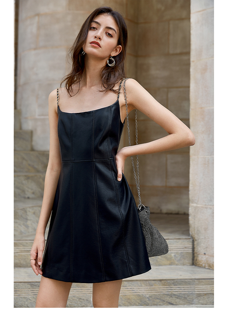 【再入荷】リュクス  レザー チェーン ブラックドレス