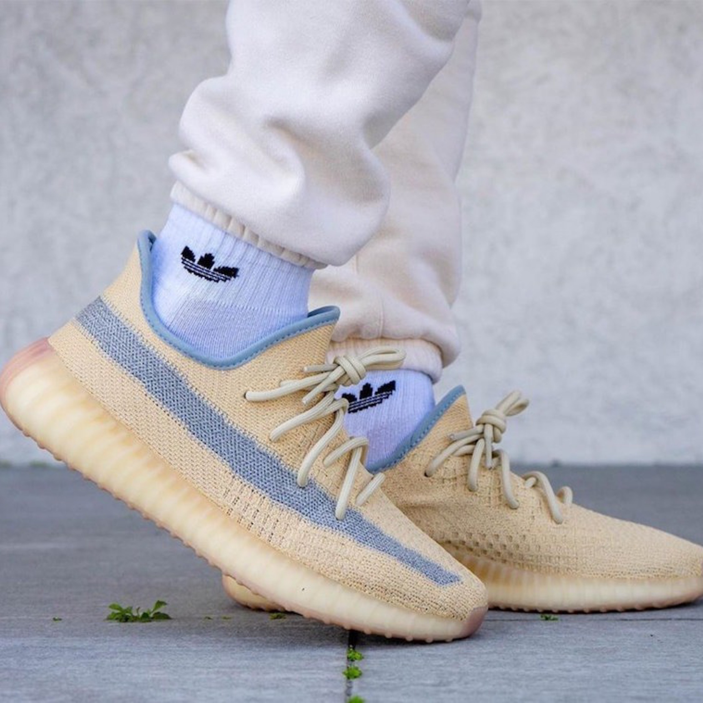 adidas Yeezy Boost 350 V2 Linen イージーブースト350V2 リネン