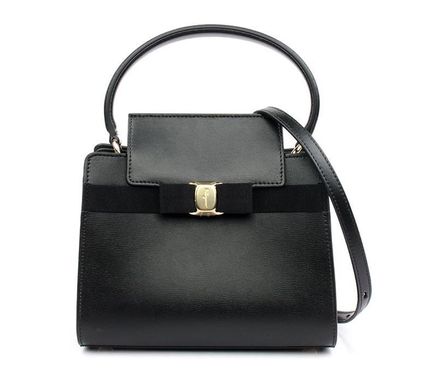 FERRAGAMO(フェラガモ) ハンドバッグ(レディース) - 海外通販のBUYMA